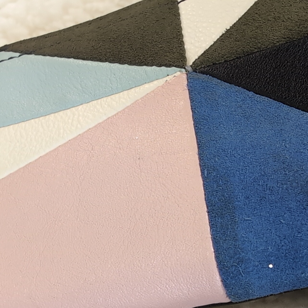 Fossil Multicolor Geometric Wallet